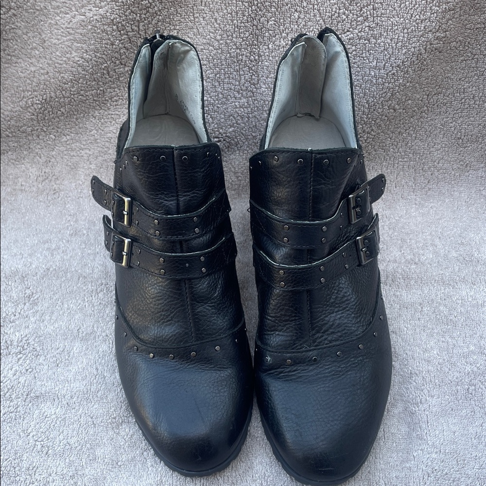 Jambu Black Heeled Boots